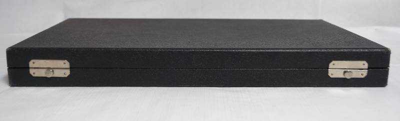 lot 7047 image: Flat Ring Case w hinged lid and double clasp closures - Holds 96 Jewelry Rings - Nice and clean case - see photos