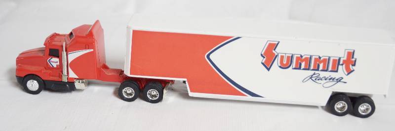 lot 7062 image: ERTL - Die Cast Semi Replica Kenworth - T600A - Replica Summit Racing wTrailer - COOL #9200-8814 1192