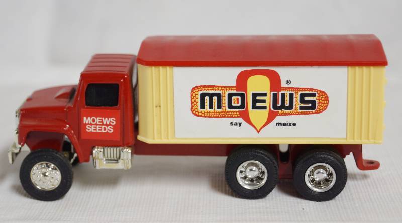 lot 7063 image: ERTL - Die Cast Replica Truck MOEWS SEEDS - say maize - back opens 1006-8791