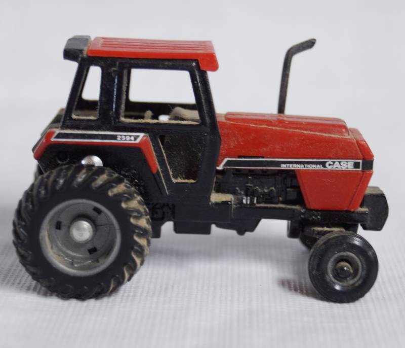 lot 7081 image: CASE International Tractor 2594 #1995D