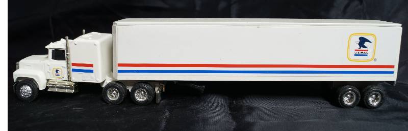 Welly Kenworth Semi Truck 80's W900B # 4444 Blue Diecast