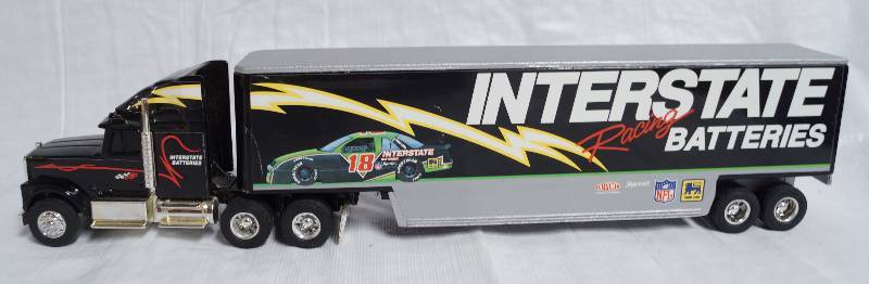 lot 2292 image: ERTL - Die Cast Replica - International Navistar Semi Truck - INTERSTATE BATTERIES - RACING TEAM