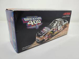 lot 117 image: Brickyard 400 124 Diecast Car New In Box