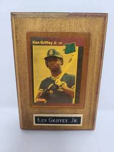 lot 118 image: Wooden Plaque with 1989 Donruss Ken Griffey Jr Rookie Card