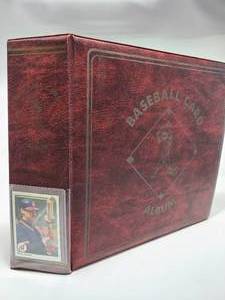 lot 152 image: Complete Set In Almost New Binder and Pages of 1990 Upper Deck with Sammy Sosa RC