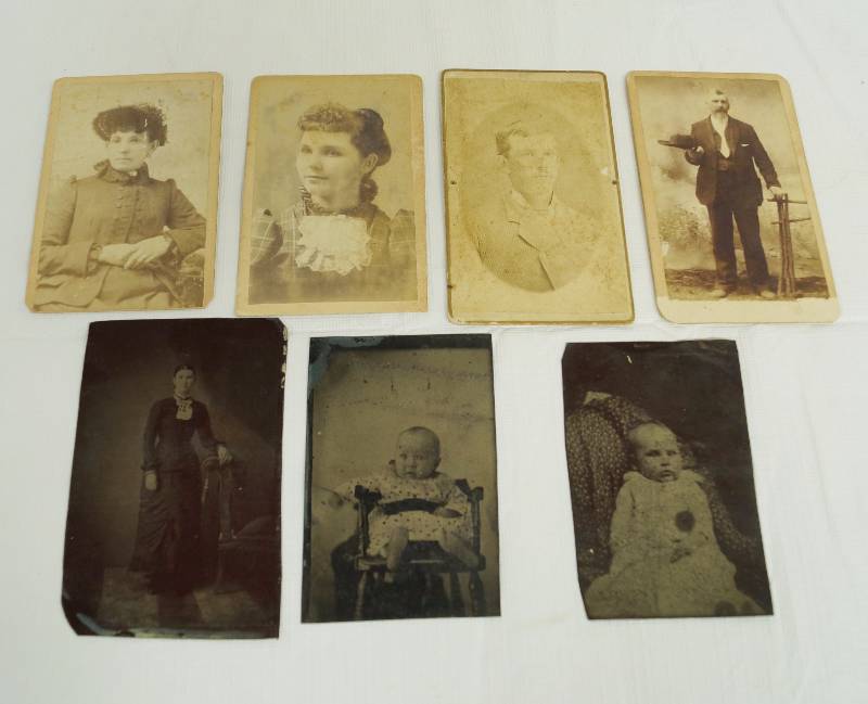 lot 1046 image: Lot of 7 Vintage Portrait Photographs - 3 are on metal plates - very old MUST SEE