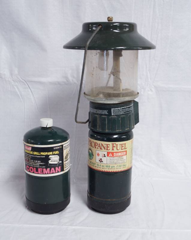 lot 9071 image: Coleman Lantern M# 5154B700 -  Double Mantle w globe and handle - Get ready for camping season