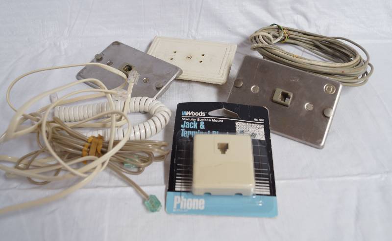 lot 9093 image: Lot of Vintage Telephone Jacks, wires and cords