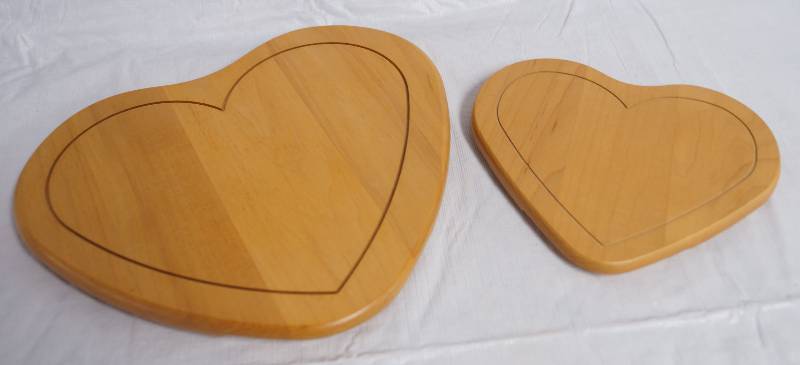 lot 9110 image: Lot of 2 Longaberger Basket Heart Valentine Basket Lids - Two sizes - GREAT condition