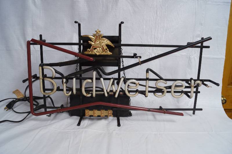 lot 9126 image: Neon Bar Sign - Budweiser Beer Bowtie - Red bowtie element is broken - Anheiser Busch - All else in tact