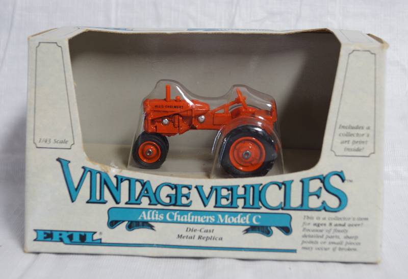lot 9014 image: ERTL - Die Cast Metal Replica - Vintage Vehicles - Allis Chalmers Model C - NEW in original box - 143 scale #2529
