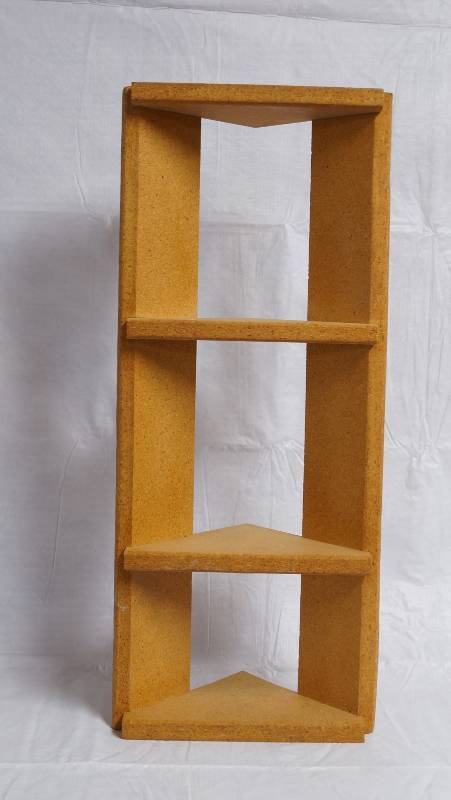 lot 9015 image: Sturdy, Small Corner Shelf - 25 tall - Neat