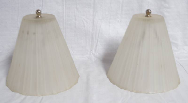 lot 9023 image: Lot of 2 Frosted Glass Lamp Shades - Fit on to light bulb -