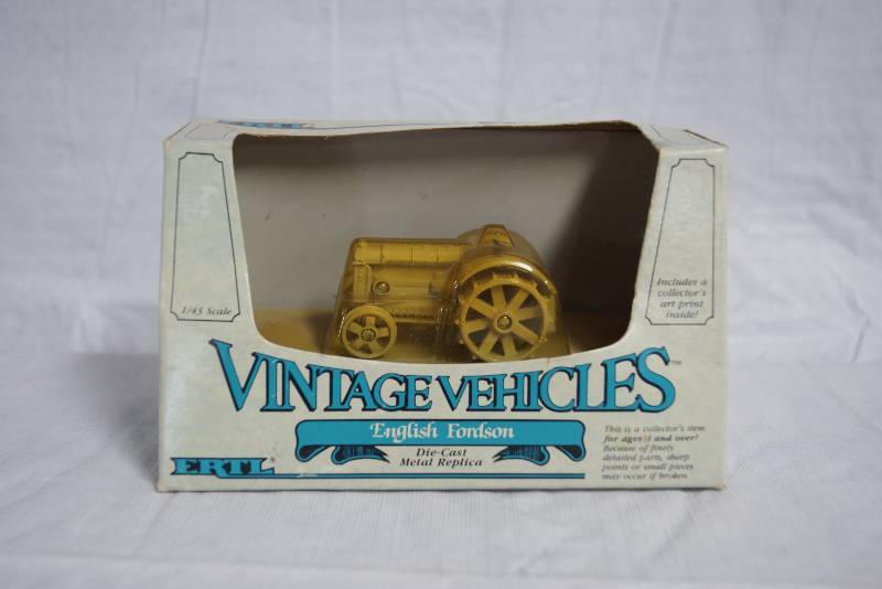 lot 9027 image: ERTL - Die Cast Metal Replica - Vintage Vehicles - English Fordson - 143 scale #2526