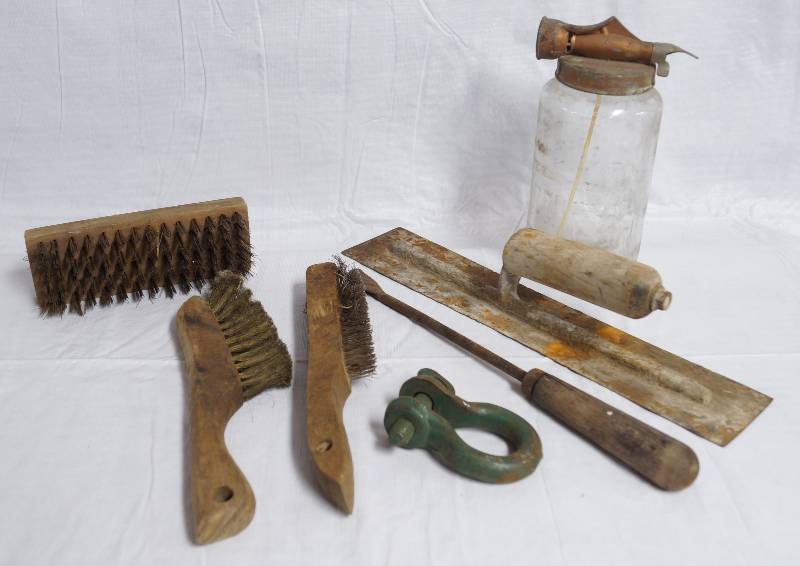 lot 9048 image: Lot of Old Tools - Wire Brushes, Glass Bottle Sprayer, Trowel and More