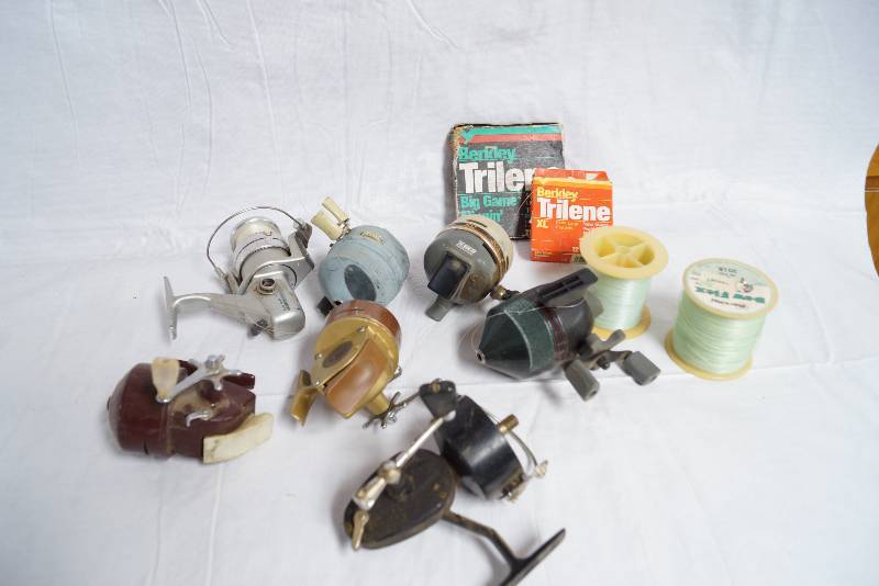 lot 9056 image: Lot of Fishing Reels and Fishing Line