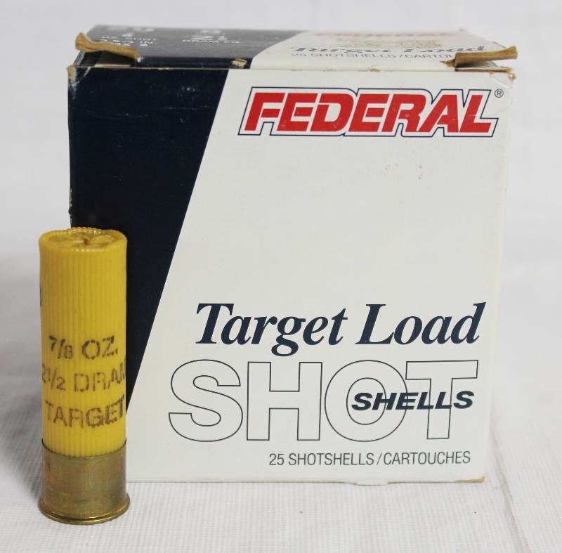 lot 9221 image: Box of 25 Shot Shells - 20 GAUGE 8 SHOT 78 oz. 2-34in. - H212 8
