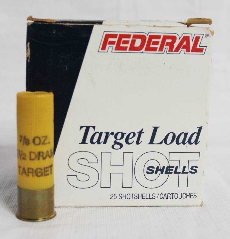 lot 9222 image: Box of 25 Shot Shells - 20 GAUGE 8 SHOT 78 oz. 2-34in. - H212 8