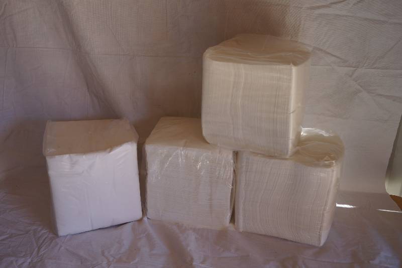 lot 4150 image: Lot of 4, 8.5 Square White Napkins- New in Bags