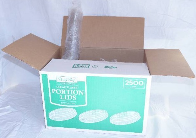 lot 4047 image: Daily Chef Food Service 2 oz Plastic Portion Lids- 2,500 Count