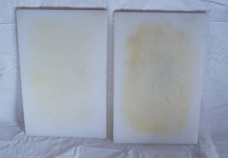 lot 4063 image: Set of 2 12 x 18 White Cutting Boards- What a Deal