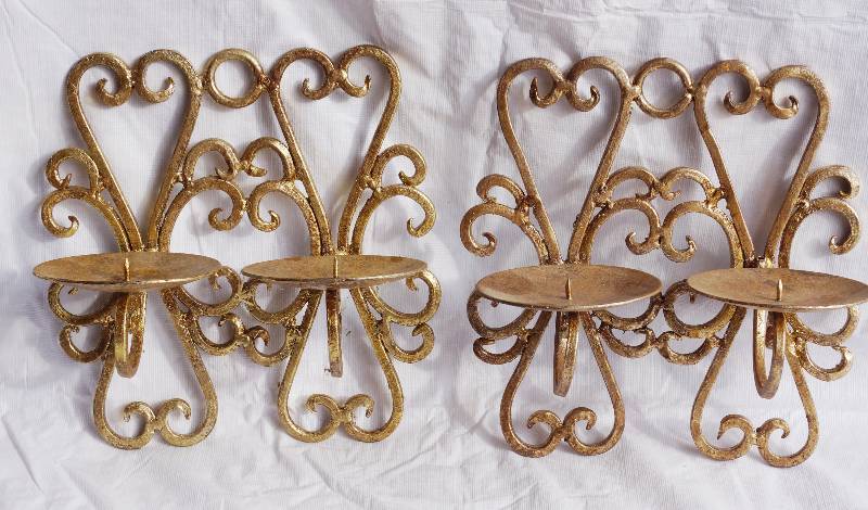 lot 4087 image: Set of 2 Pairs of Golden Painted Candle Holders- Very Elegant