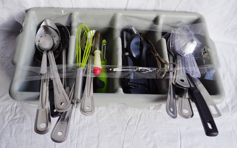 lot 4110 image: Assortment of Various Silverware and Other Small Kitchen Appliances - Great Bundle Deal