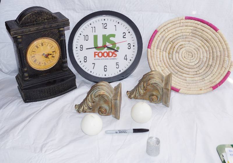 lot 4122 image: Various Home Decor- Clocks, Candles Holders, and More