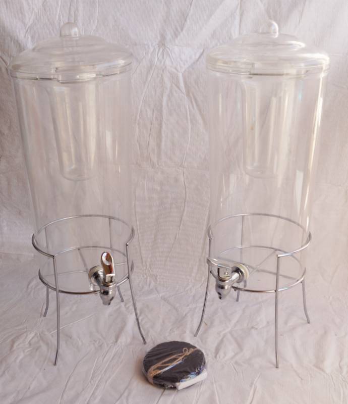 lot 4126 image: Set of 2 Daily Chef Chilled Beverage Servers- Unbreakable Tritan- 2 Gallon Capacity Very Nice