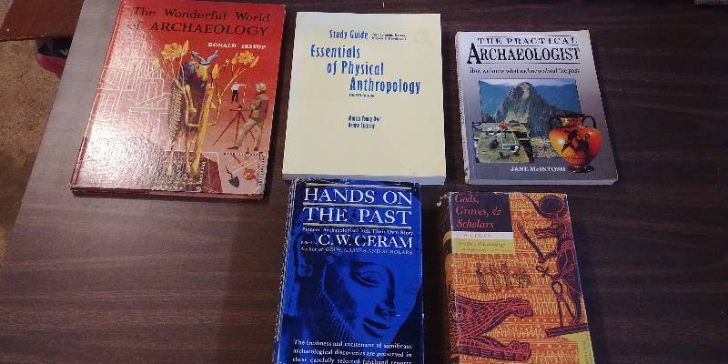 lot 223 image: Archaeology and Anthropology Book Lot