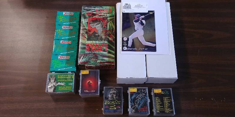 lot 225 image: Sports and Trading Cards Lot