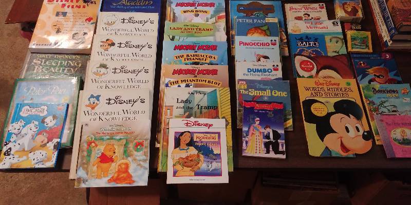 lot 229 image: Vintage Disney Book Lot