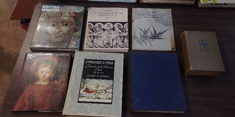 lot 261 image: Art Book Lot (Museums collections, Currier & Ives, MORE)