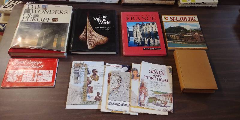 lot 280 image: Foreign Studies (European, Viking, more) Book Lot