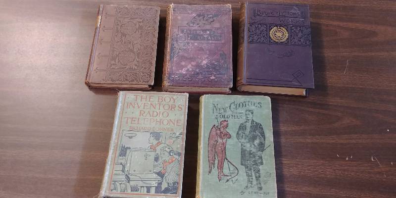 lot 283 image: Very Cool Old Antique Book Lot