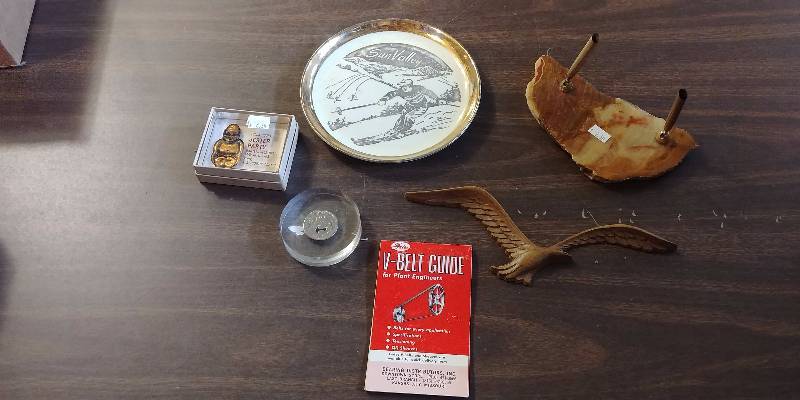lot 312 image: Miscellaneous Vintage and Antique Lot