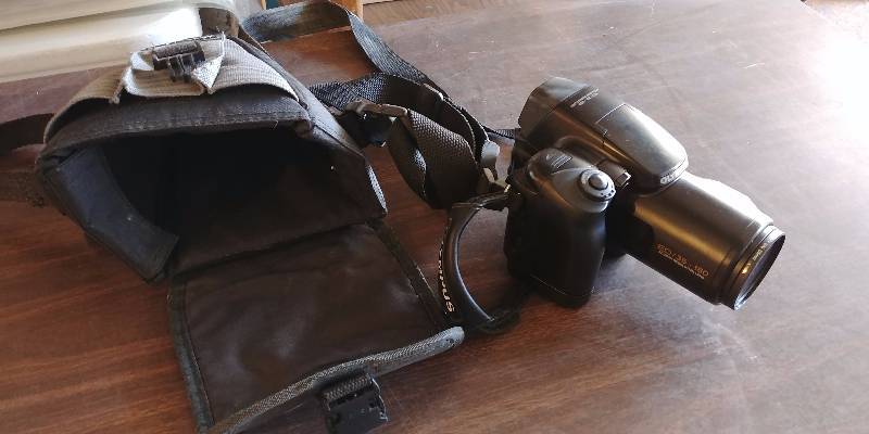 lot 7224 image: Olympus iS-3 DLX Camera
