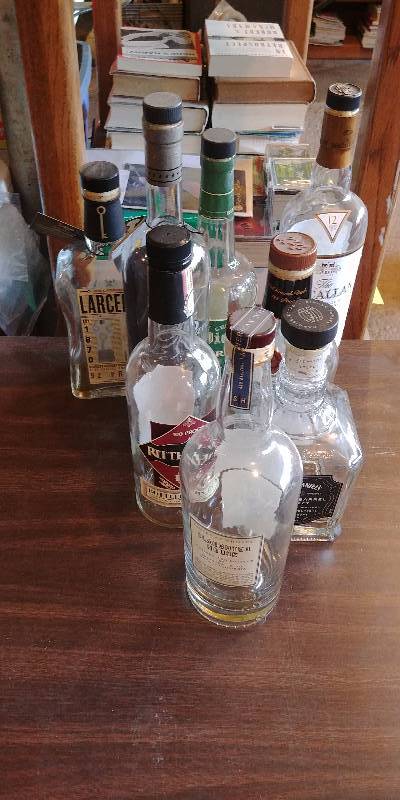 lot 7235 image: Liquor Bottle Lot