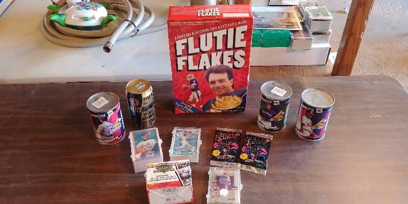 lot 7238 image: Sports Memorabilia Lot