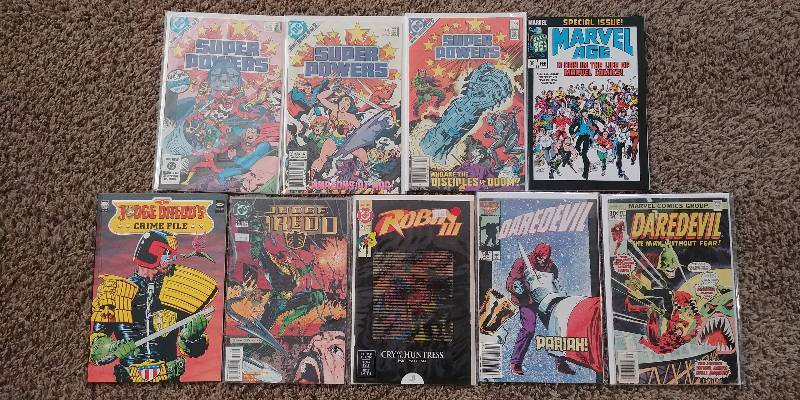 lot 1094 image: Miscellaneous Comic Book Lot (Daredevil, Judge Dredd, DC Heros, Marvel)