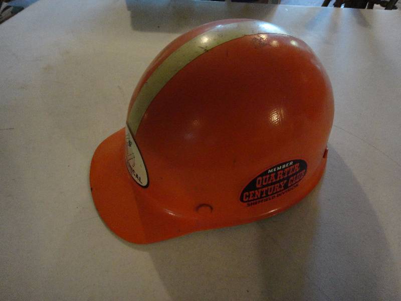 lot 1028 image: Mechanical Sheffield QUARTER CENTURY CLUB Safety Helmet