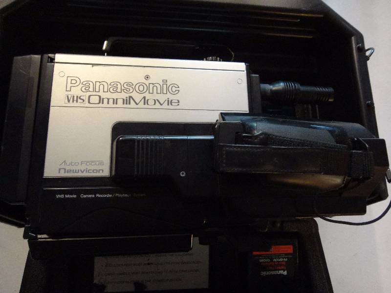 lot 1054 image: Vintage Panasonic Omnimovie Camcorder