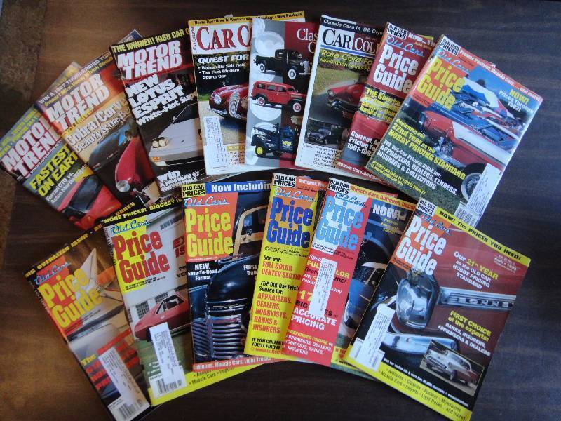 lot 1444 image: Motor Trend and Old Car Price Guide Magazine Lot