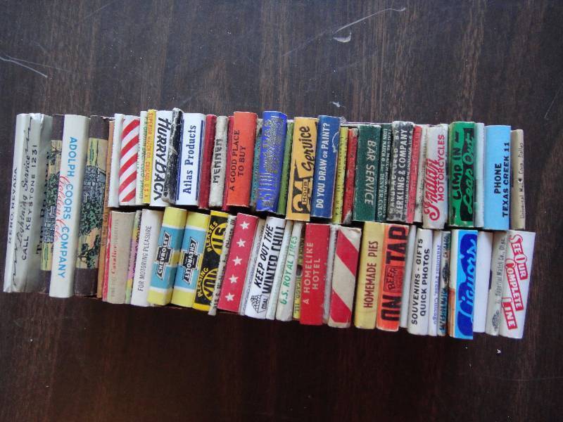 lot 1839 image: Vintage Matchbook Lot BEAUTIFUL ARTWORK Must See Cool Advertising