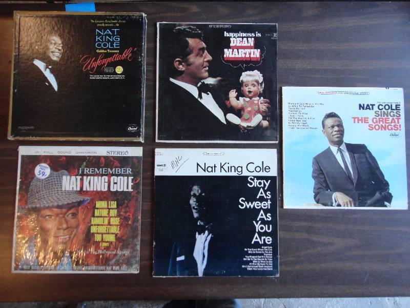 lot 1899 image: Vintage Record Album Lot Nat King Cole, Dean Martin