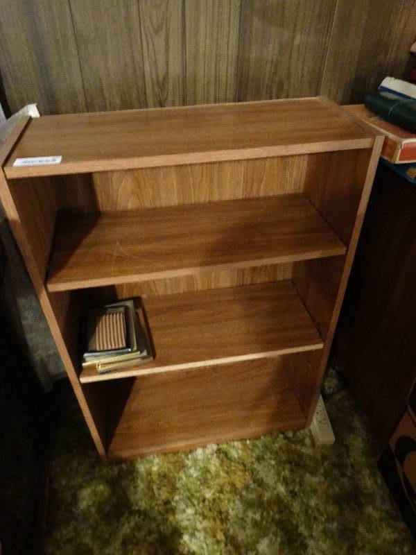 lot 670 image: Bookshelf