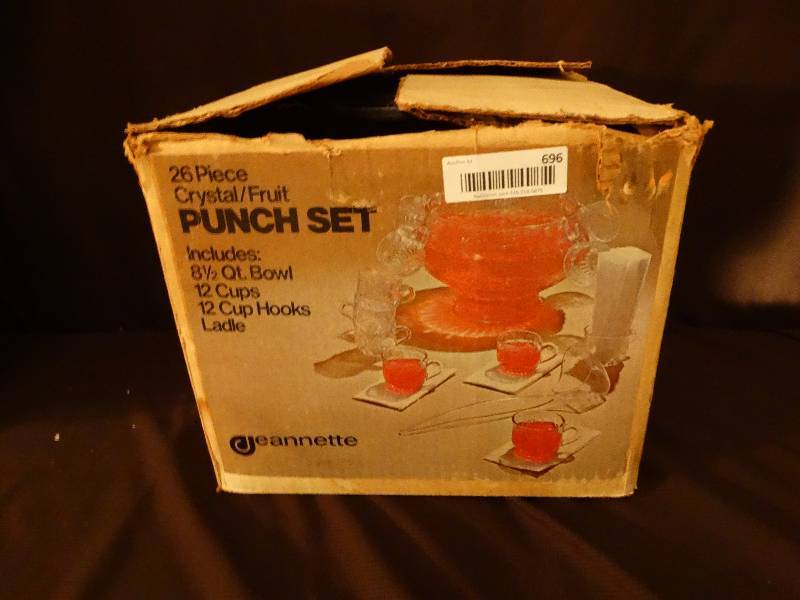 lot 696 image: Punch bowl w cups