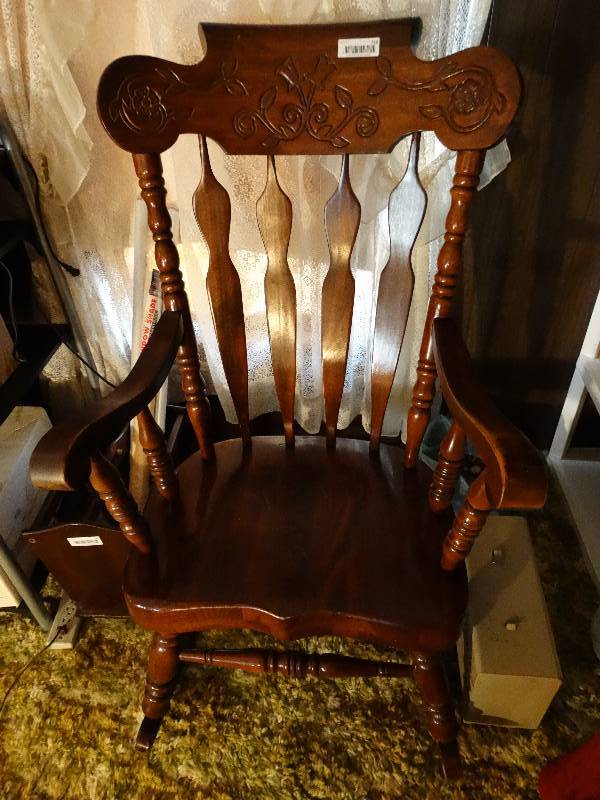 lot 728 image: Vintage solid wood rocking chair