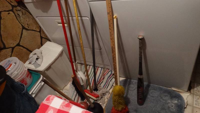 lot 596 image: Brooms mops dustersbat