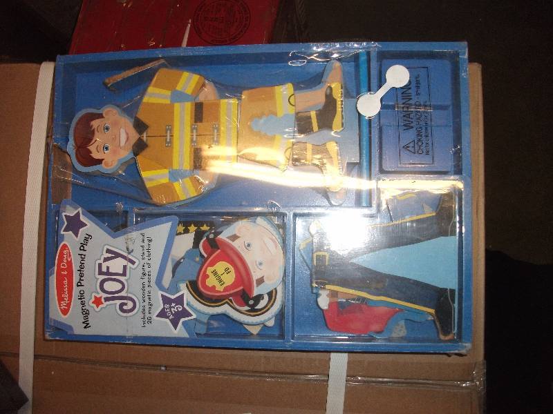 lot 3180 image: Melissa & Doug Joey Magnetic Wooden Dress-Up Pretend Play Set (25 pcs) (AS IS)